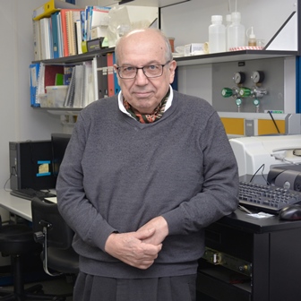 Prof. Claudio Aroca Hern&aacute;ndez-Ros